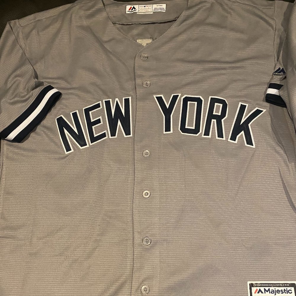Majestic NEW YORK YANKEES DEREK JETER’s Men’s JERSEY Sz M,L,XL,2X,3X New w tags - Picture 2 of 5